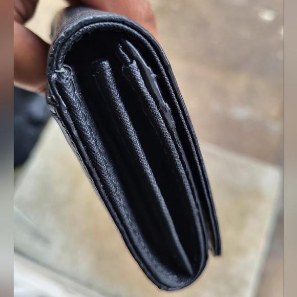 Michael Kors Fulton Black Leather Wallet-EUC - Picture 10 of 13